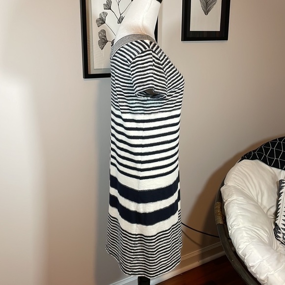 🤩3 for $30 Bundle Deal🤩
Maeve striped t-shirt dress - Picture 3 of 10